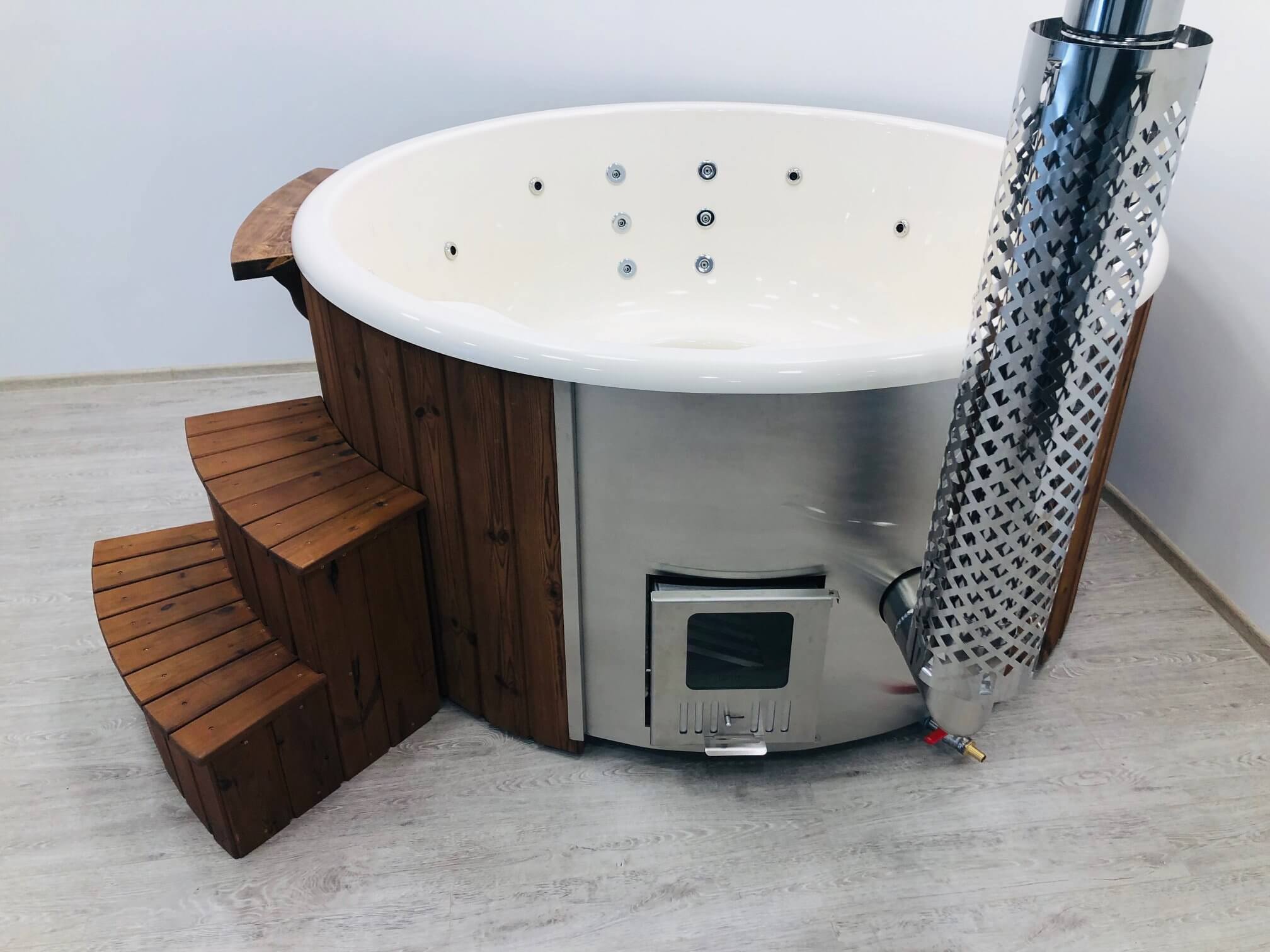 Deluxe vedeldad badtunna